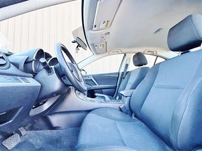 2010 Mazda Mazda3 i Touring   - Photo 7 - Manteca, CA 95337