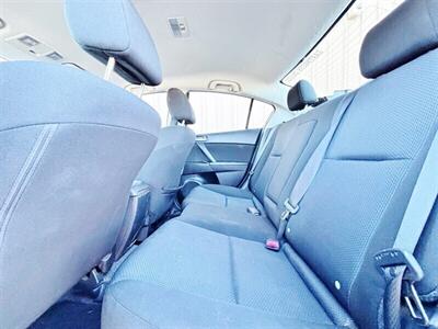 2010 Mazda Mazda3 i Touring   - Photo 9 - Manteca, CA 95337