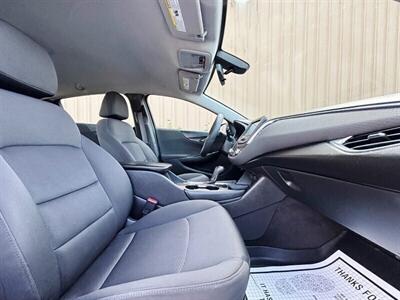 2018 Chevrolet Malibu LT   - Photo 9 - Manteca, CA 95337