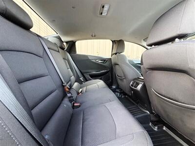 2018 Chevrolet Malibu LT   - Photo 11 - Manteca, CA 95337