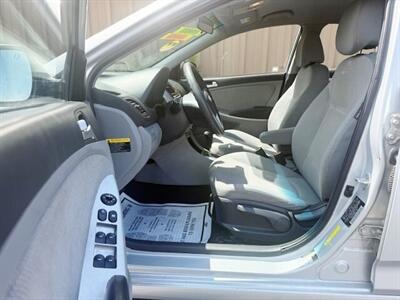 2014 Hyundai ACCENT GLS   - Photo 2 - Manteca, CA 95337