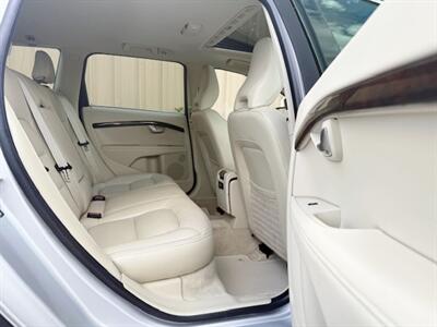 2016 Volvo XC70 T5 Premier   - Photo 5 - Manteca, CA 95337