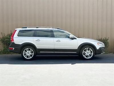 2016 Volvo XC70 T5 Premier   - Photo 2 - Manteca, CA 95337