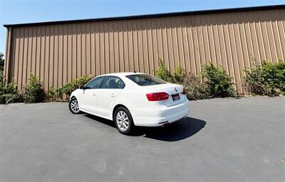 2013 Volkswagen Jetta SE PZEV   - Photo 11 - Manteca, CA 95337