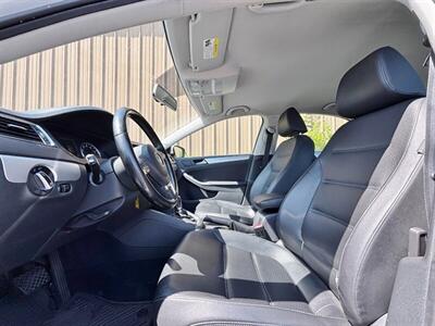 2013 Volkswagen Jetta SE PZEV   - Photo 5 - Manteca, CA 95337