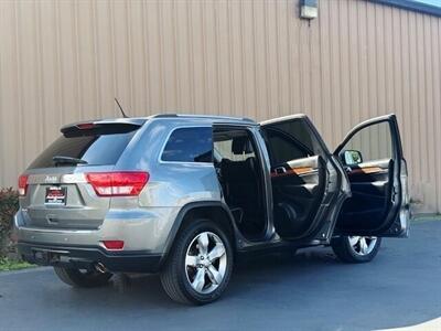 2012 Jeep Grand Cherokee Overland Summit - Photo 7 - Manteca, CA 95337