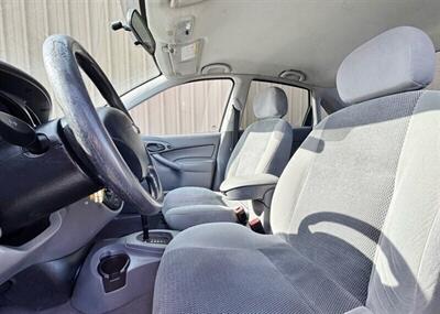 2003 Ford Focus SE   - Photo 6 - Manteca, CA 95337