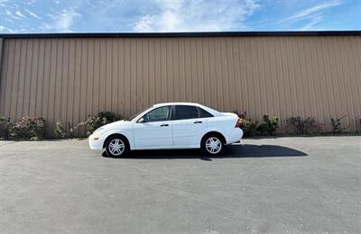 2003 Ford Focus SE   - Photo 13 - Manteca, CA 95337