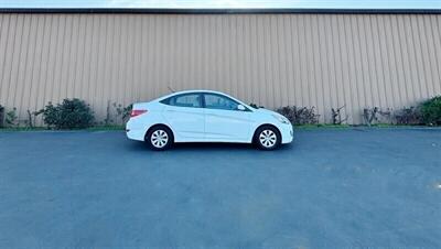 2017 Hyundai ACCENT SE   - Photo 3 - Manteca, CA 95337