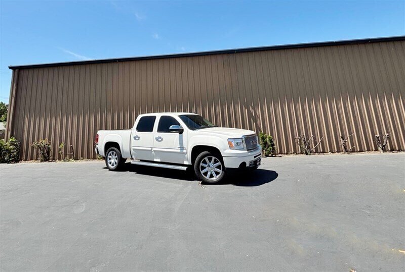 2011 GMC Sierra 1500 Denali  