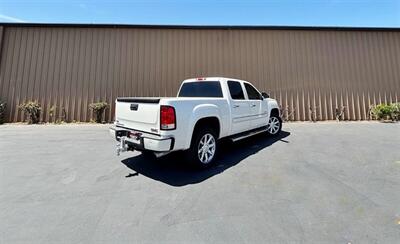 2011 GMC Sierra 1500 Denali   - Photo 17 - Manteca, CA 95337