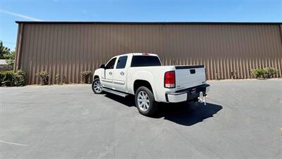 2011 GMC Sierra 1500 Denali   - Photo 14 - Manteca, CA 95337