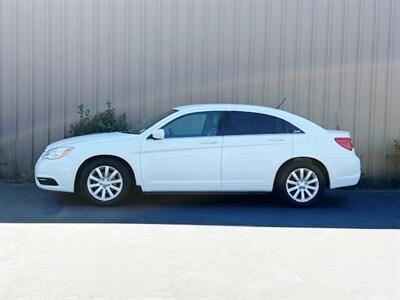 2014 Chrysler 200 Touring - Photo 9 - Manteca, CA 95337