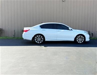 2015 Honda Accord Sport - Photo 2 - Manteca, CA 95337