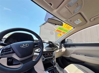 2017 Hyundai ELANTRA SE   - Photo 7 - Manteca, CA 95337