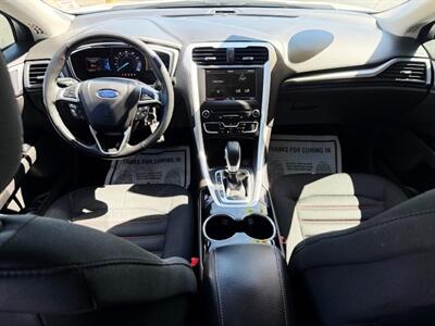 2016 Ford Fusion SE - Photo 4 - Manteca, CA 95337