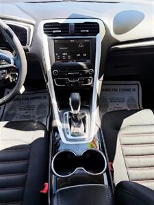 2016 Ford Fusion SE - Photo 5 - Manteca, CA 95337