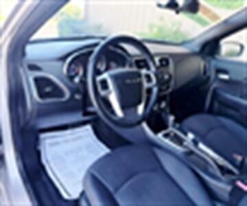 2013 Chrysler 200 Touring   - Photo 8 - Manteca, CA 95337