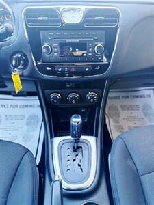 2013 Chrysler 200 Touring   - Photo 6 - Manteca, CA 95337