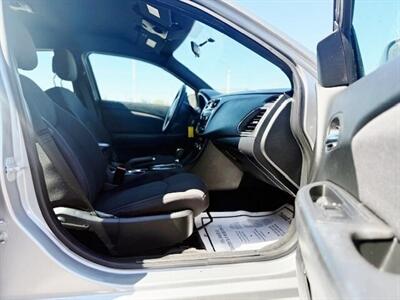 2013 Chrysler 200 Touring   - Photo 3 - Manteca, CA 95337