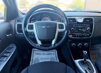 2013 Chrysler 200 Touring   - Photo 5 - Manteca, CA 95337