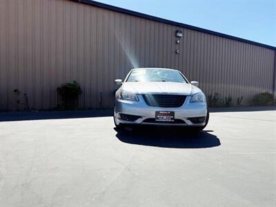 2013 Chrysler 200 Touring   - Photo 10 - Manteca, CA 95337
