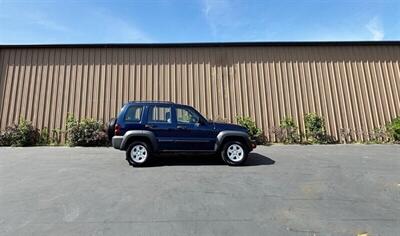2007 Jeep Liberty Sport   - Photo 2 - Manteca, CA 95337