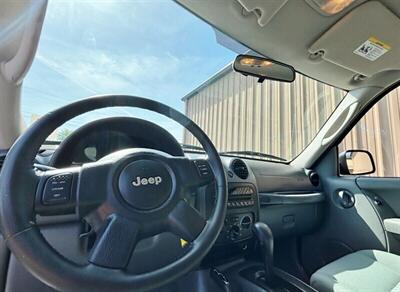 2007 Jeep Liberty Sport   - Photo 4 - Manteca, CA 95337