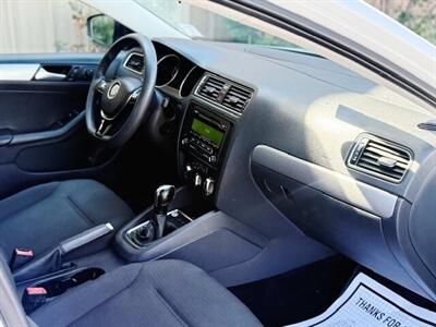 2015 Volkswagen Jetta SE   - Photo 8 - Manteca, CA 95337