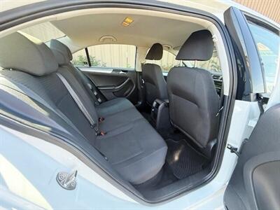 2015 Volkswagen Jetta SE   - Photo 9 - Manteca, CA 95337