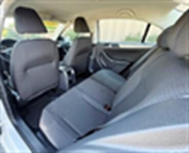 2015 Volkswagen Jetta SE   - Photo 6 - Manteca, CA 95337