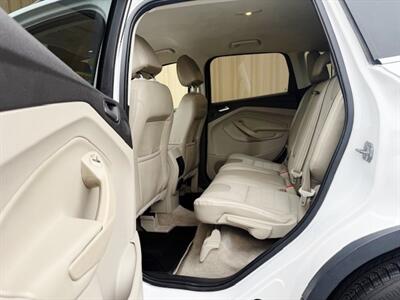 2016 Ford Escape SE   - Photo 5 - Manteca, CA 95337