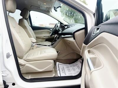 2016 Ford Escape SE   - Photo 10 - Manteca, CA 95337