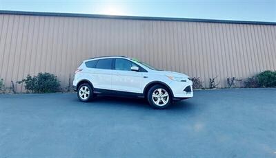 2014 Ford Escape SE   - Photo 2 - Manteca, CA 95337