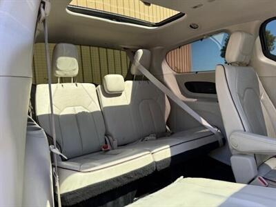 2020 Chrysler Pacifica Limited - Photo 11 - Manteca, CA 95337
