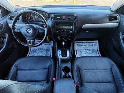 2012 Volkswagen Jetta SE PZEV   - Photo 6 - Manteca, CA 95337