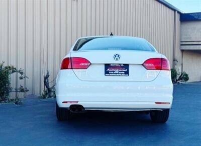 2012 Volkswagen Jetta SE PZEV   - Photo 11 - Manteca, CA 95337