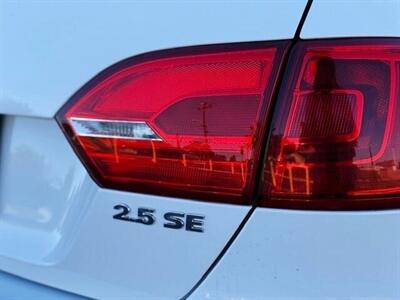 2012 Volkswagen Jetta SE PZEV   - Photo 12 - Manteca, CA 95337