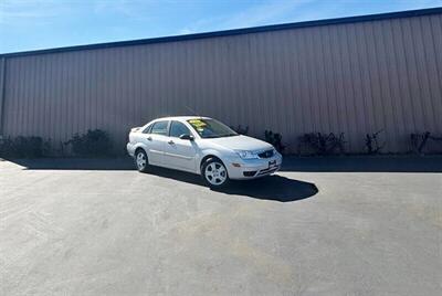 2006 Ford Focus ZX4 SE   - Photo 2 - Manteca, CA 95337