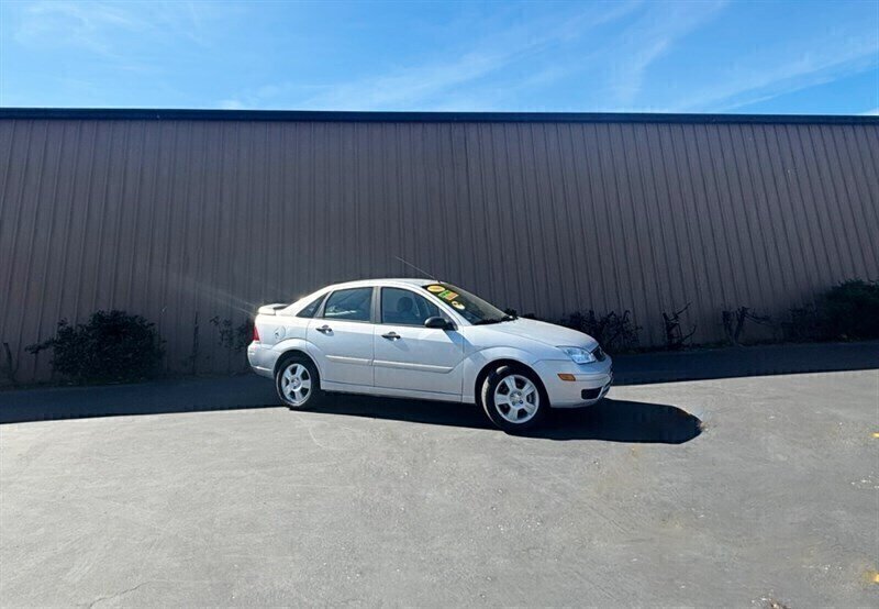 2006 Ford Focus ZX4 SE  