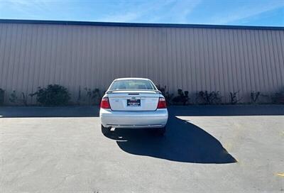 2006 Ford Focus ZX4 SE   - Photo 14 - Manteca, CA 95337