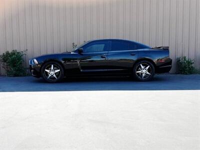 2013 Dodge Charger R/T Plus   - Photo 2 - Manteca, CA 95337