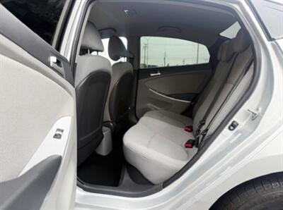 2012 Hyundai ACCENT GLS - Photo 8 - Manteca, CA 95337