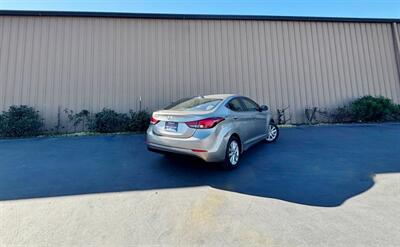 2015 Hyundai ELANTRA SE   - Photo 17 - Manteca, CA 95337