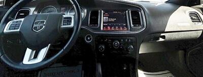 2014 Dodge Charger SXT   - Photo 4 - Manteca, CA 95337