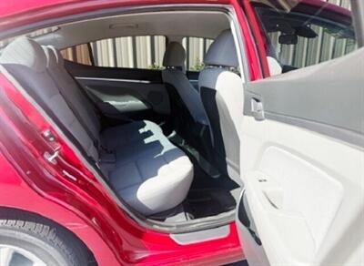 2019 Hyundai ELANTRA SEL   - Photo 5 - Manteca, CA 95337