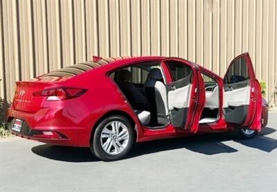 2019 Hyundai ELANTRA SEL   - Photo 2 - Manteca, CA 95337