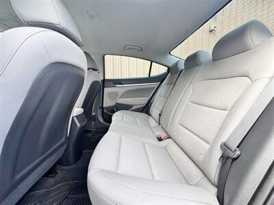 2019 Hyundai ELANTRA SEL   - Photo 8 - Manteca, CA 95337