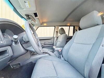 2010 Jeep Commander Sport   - Photo 7 - Manteca, CA 95337