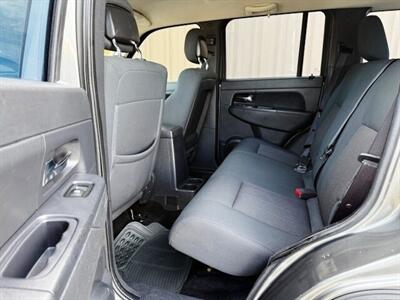 2012 Jeep Liberty Sport - Photo 4 - Manteca, CA 95337